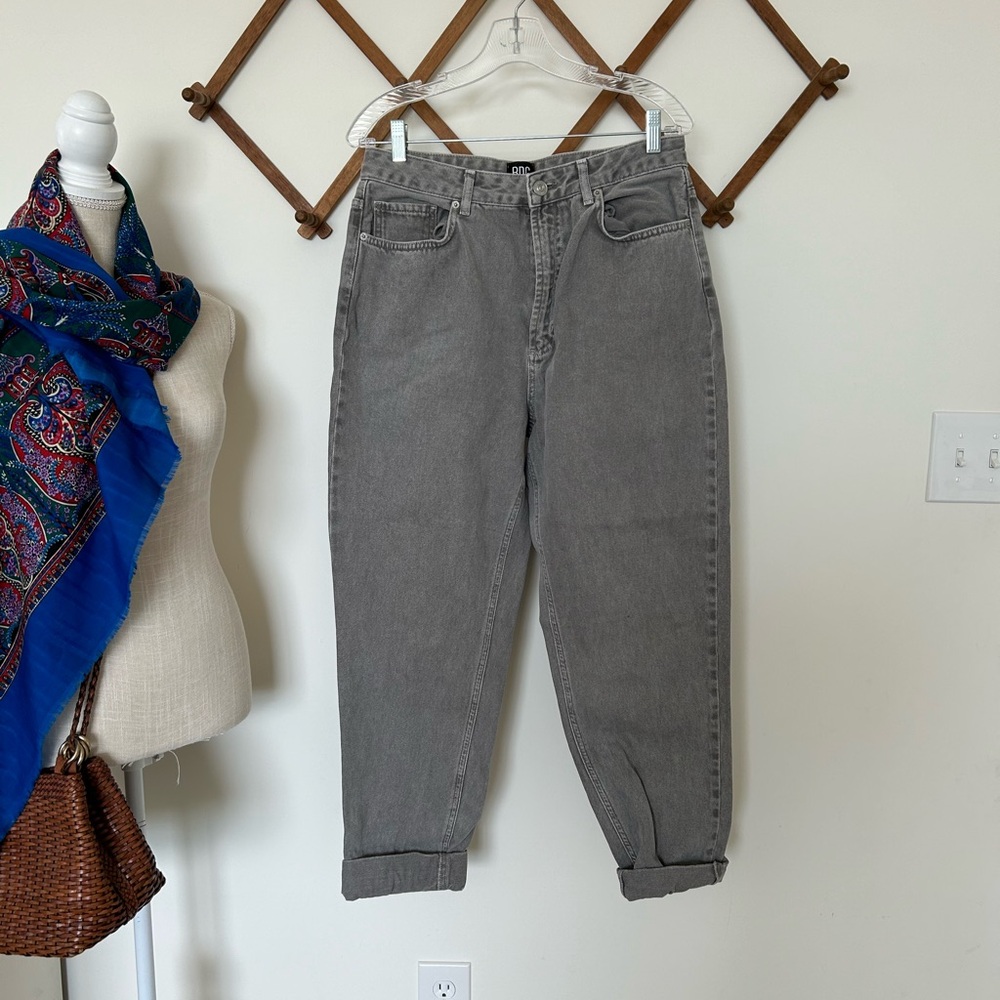 💫BDG | Gray High-Waisted Mom Jeans